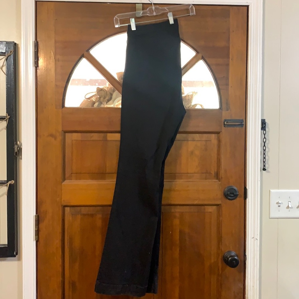 Ms Cello size 2XL Black Flare pull on jeans